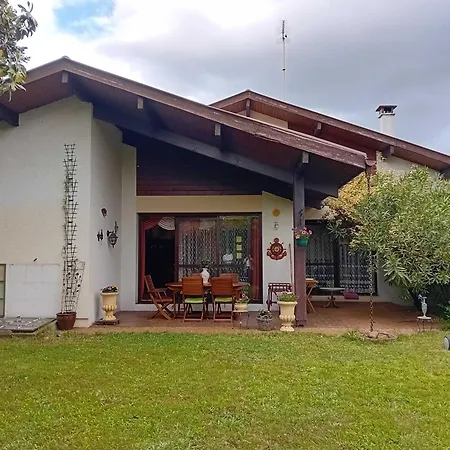 Maison Spacieuse A Soustons: Jardin, Terrasse, Proche Centre-ville - Fr-1-239-1052 *