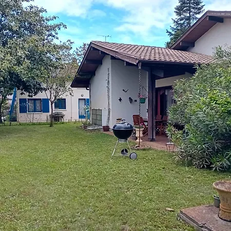 Casa vacanze Maison Spacieuse A Soustons: Jardin, Terrasse, Proche Centre-ville - Fr-1-239-1052 *
